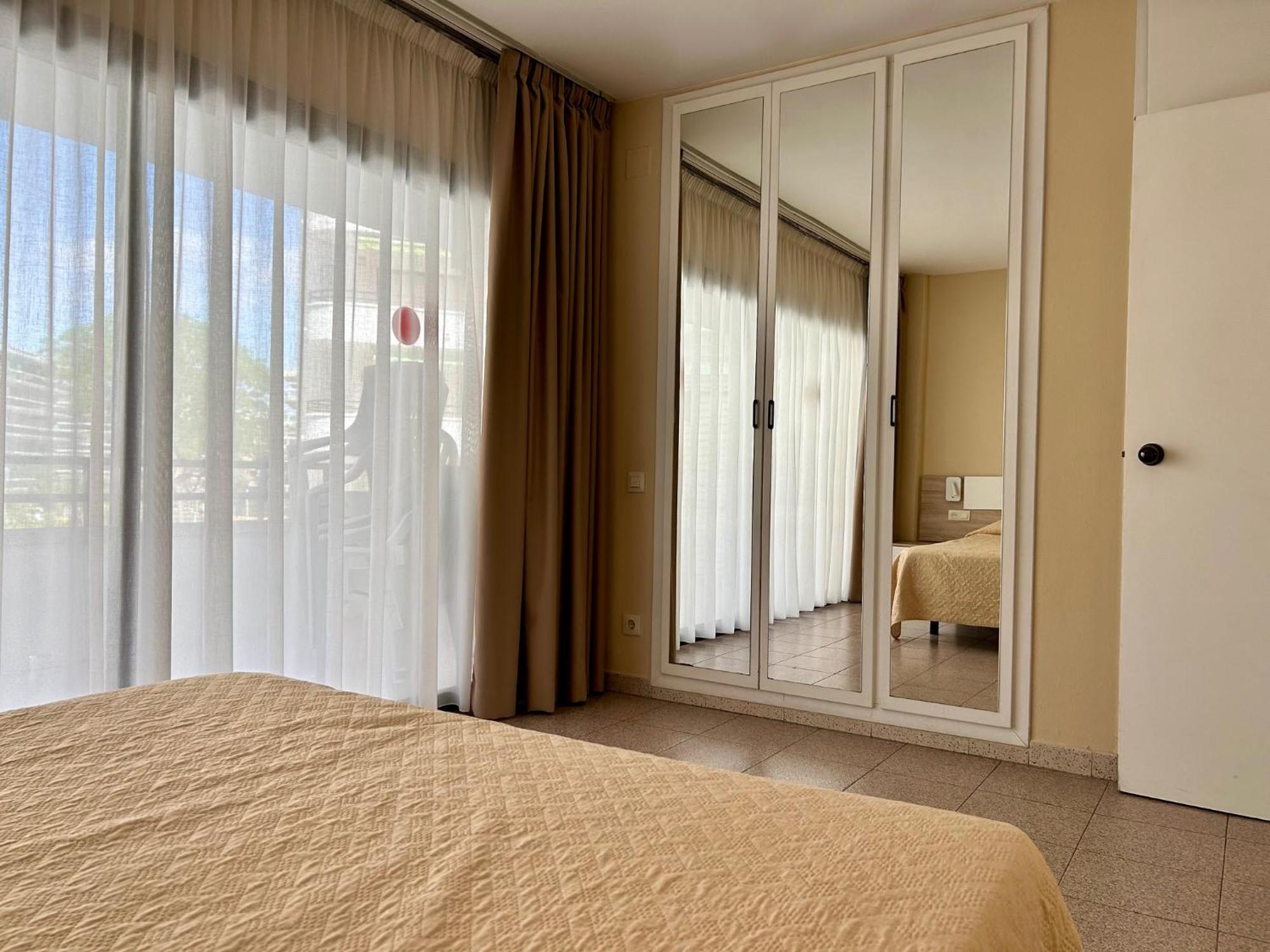 Apartamentos Aventura 살루 외부 사진