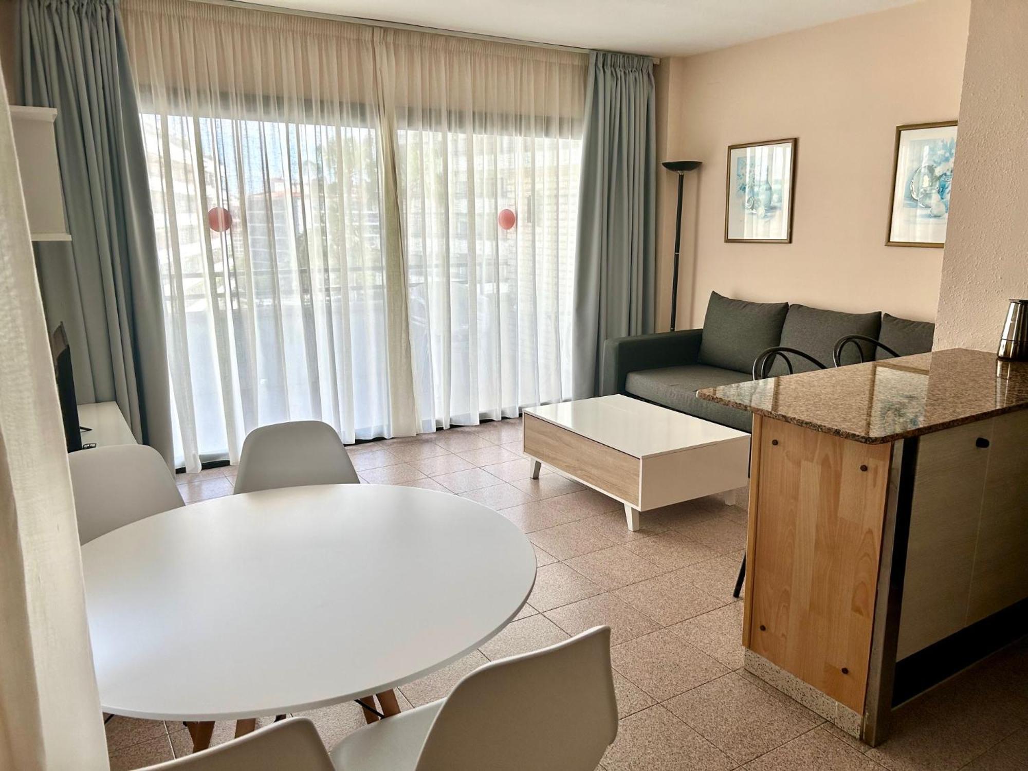 Apartamentos Aventura 살루 외부 사진